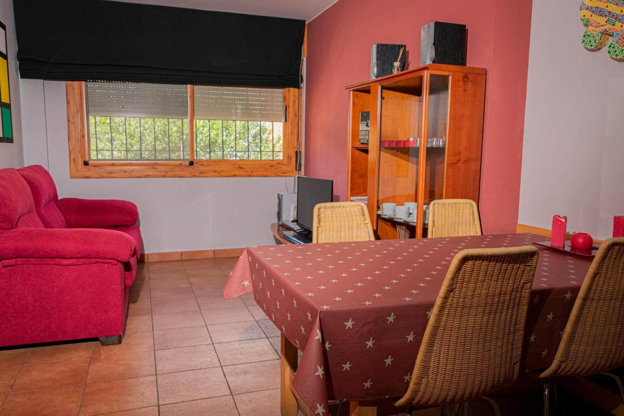Casa Baja Apartment วาลเดร์โรเบรส ภายนอก รูปภาพ