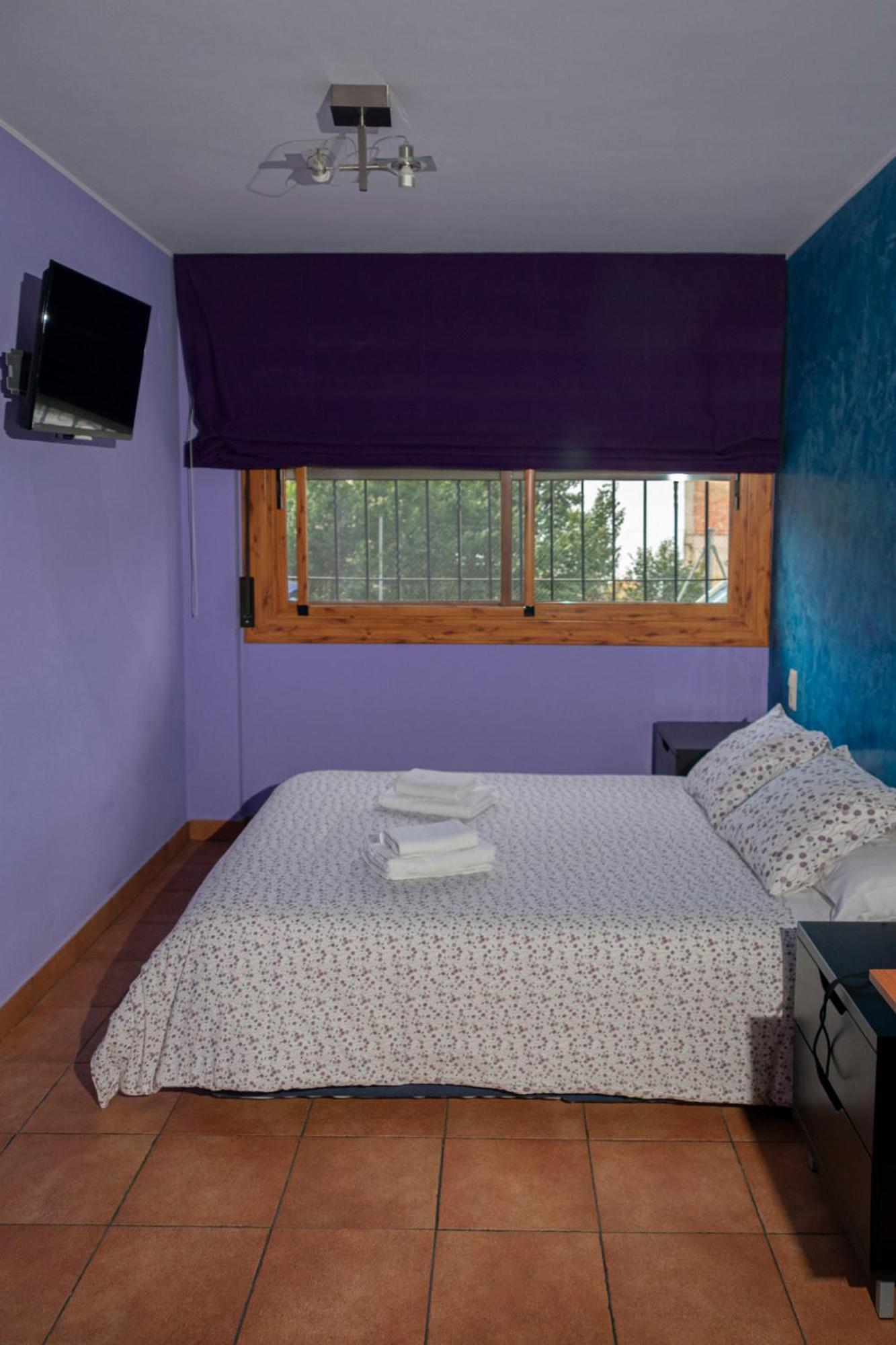 Casa Baja Apartment วาลเดร์โรเบรส ภายนอก รูปภาพ