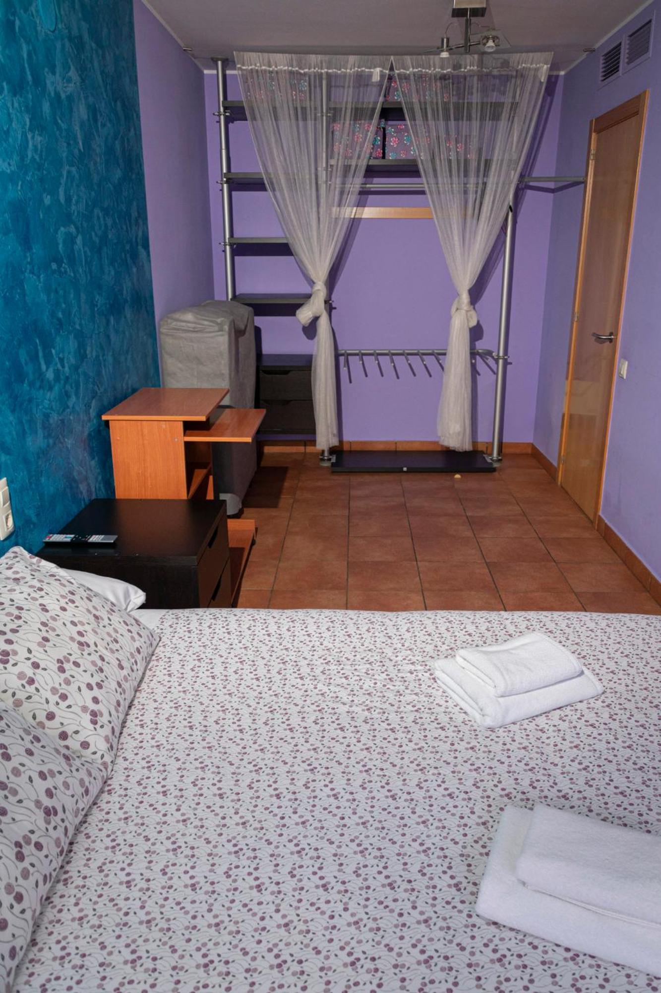 Casa Baja Apartment วาลเดร์โรเบรส ภายนอก รูปภาพ